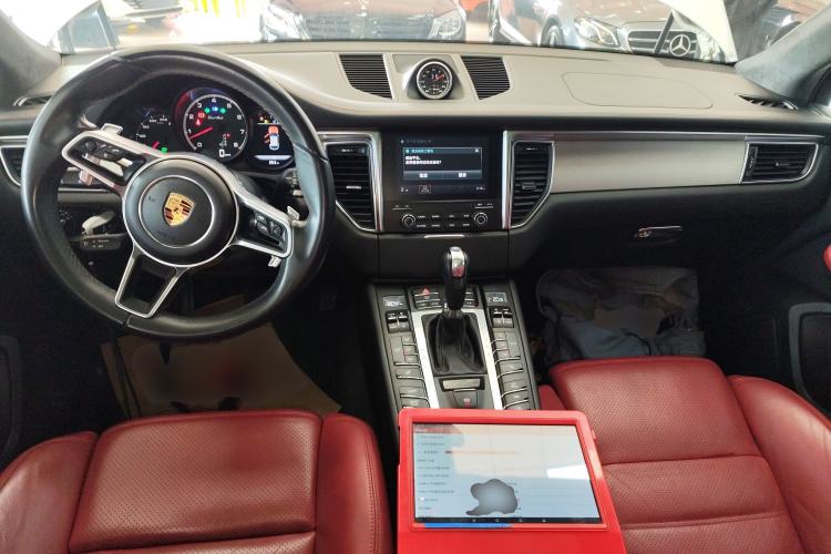 Used Porsche Macan 2016 Macan Turbo 3.6T
