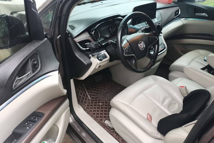 Used Buick GL8 2020 Land Business Class 652T Luxury Model
