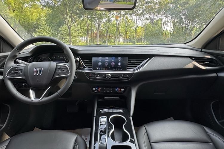 Used Buick Regal 2024 25T Deluxe Edition
