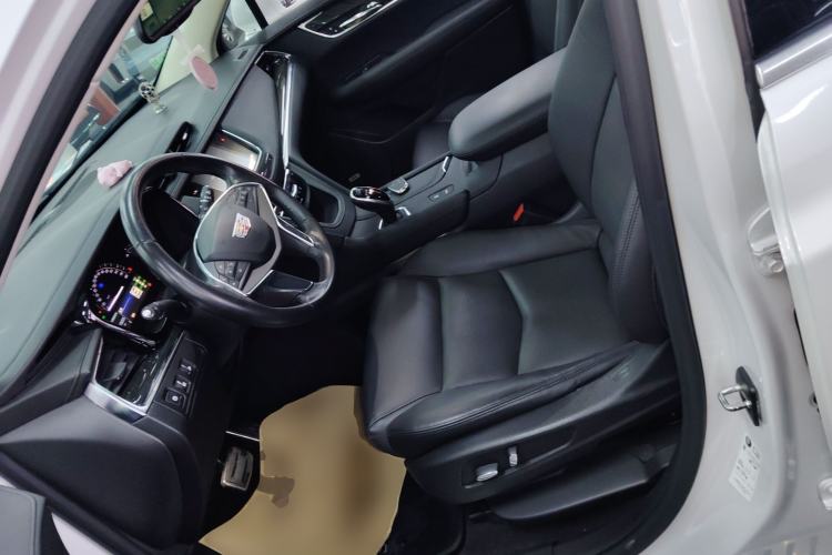 Used Cadillac XT5 2017 Anniversary Edition 25T Luxury Model
