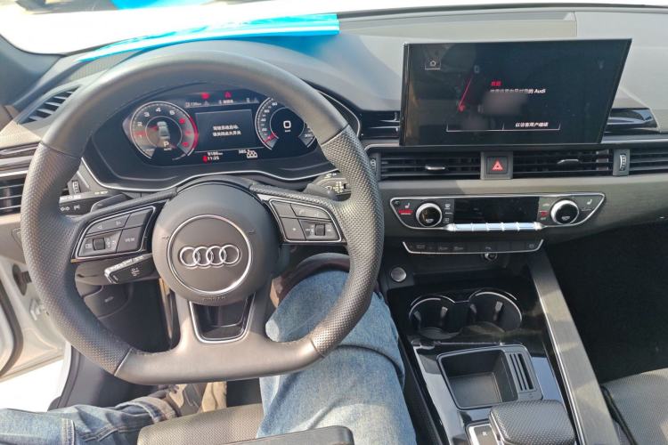 Used Audi A4L 2024 40 TFSI Luxury Dynamic Edition