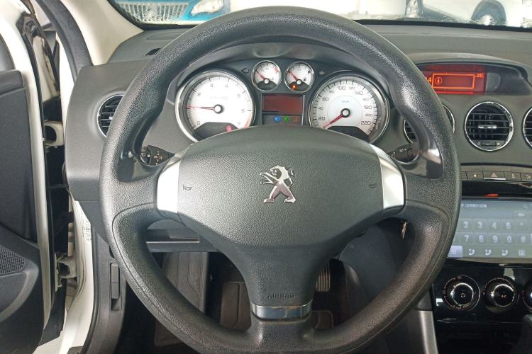 Used Peugeot 408 2013 1.6L Automatic Comfort Edition
