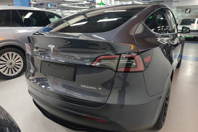 Used Tesla Model Y 2022 Rear-Wheel-Drive Version