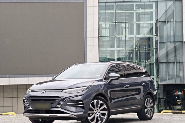 Used Denza N8 2023 Four-Wheel Drive Ultra-Hybrid Flagship Six-Seater Version
