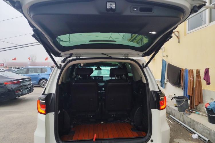 Used Honda Elysion 2022 2.0L eHEV Luxury Edition
