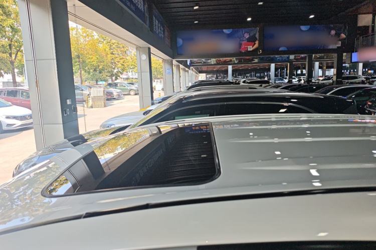 Used Toyota RAV4 2016 2.0L CVT Two-Wheel Drive Fashion Edition China V Standard
