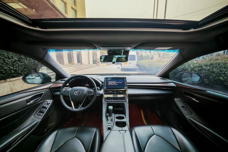 Used Toyota Avalon 2019 2.5L Ambition Version China VI Standard
