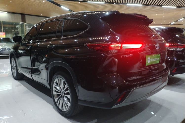 Used Toyota Highlander 2022 Dual-Engine 2.5L Four-Wheel Drive Prestige Version 7 Seats
