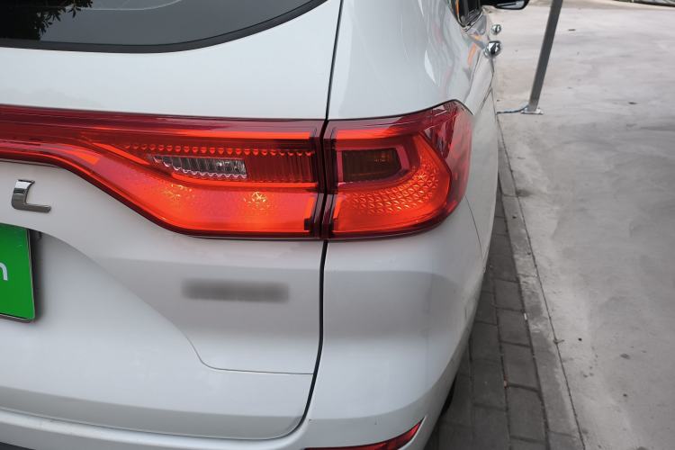 Used Haval M6 2021 PLUS 1.5T DCT Luxury Smart Connectivity Model
