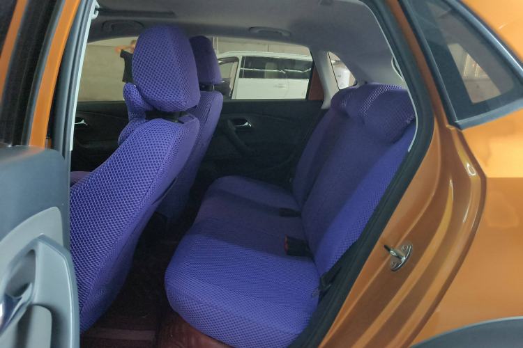 Used Volkswagen Polo 2016 1.6L Cross Polo Automatic
