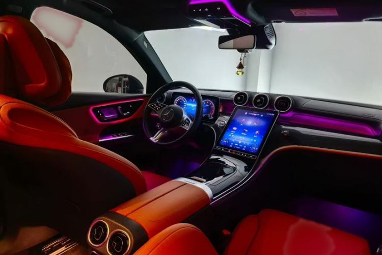 Used Mercedes-Benz GLC 2023 GLC 260 L 4MATIC Dynamic Edition 5-seater
