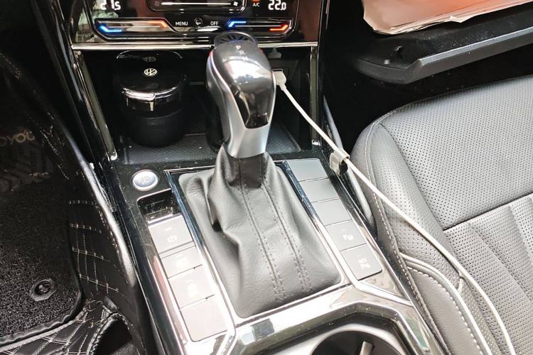 Used Volkswagen Passat 2023 330TSI Starry Luxury Edition
