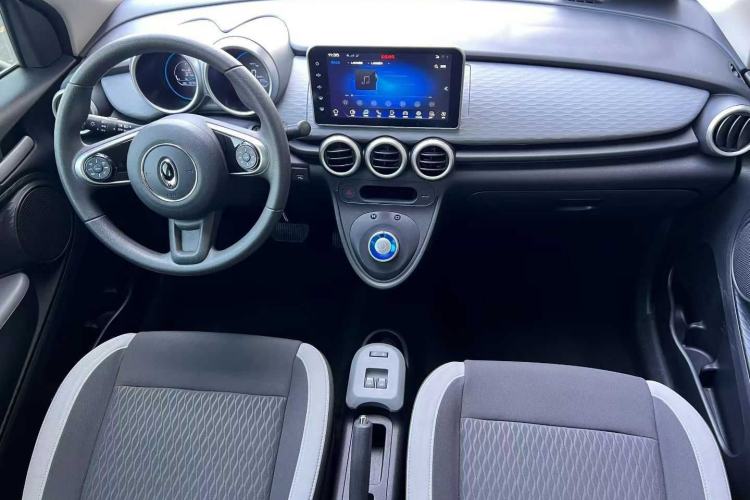 Used ORA Black Cat 2021 301 km Basic Version
