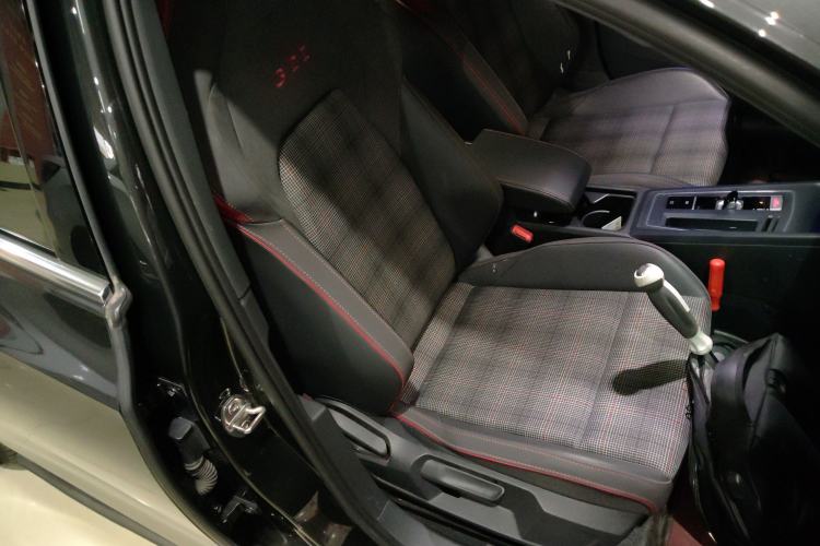 Used Volkswagen Golf GTI 2021 Facelift 380TSI DSG GTI
