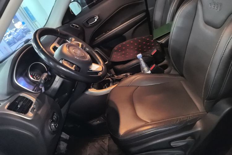 Used  Compass 2017 200T Automatic Family Edition