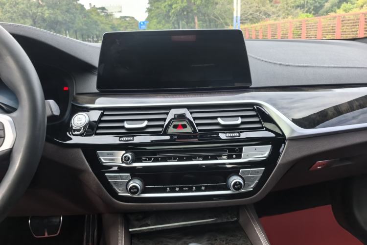 Used BMW 5 Series 2019 525Li M Sport Package