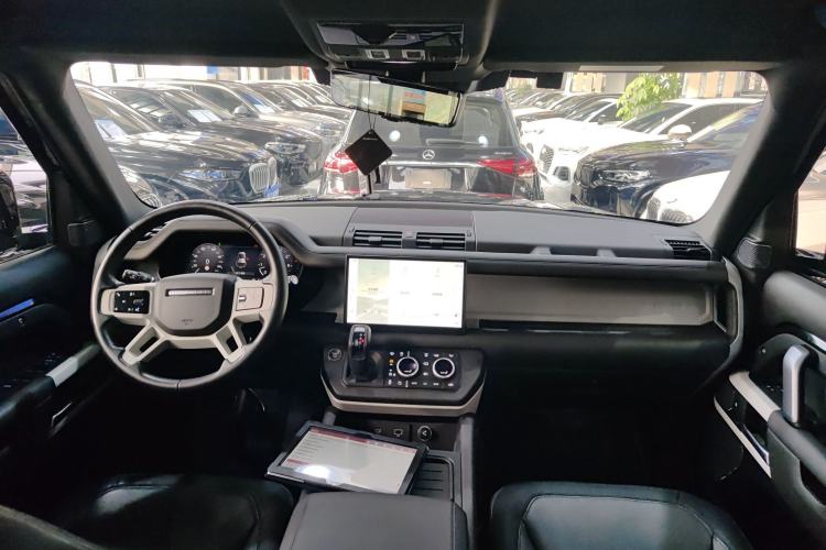 Used Land Rover Defender 2023 Facelift 110 3.0T P400 X-DYNAMIC HSE
