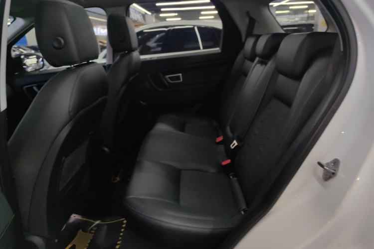 Used Land Rover Discovery Sport 2018 240 PS PURE Edition
