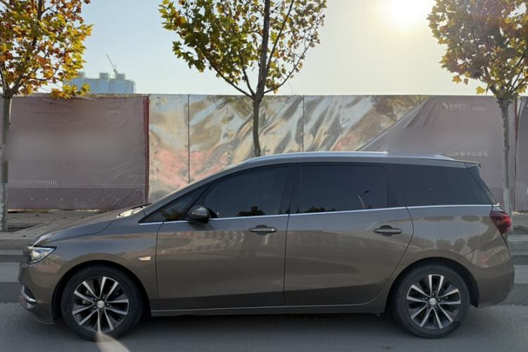 Used Buick GL6 2021 323T Mild Hybrid Connect Prestige Model
