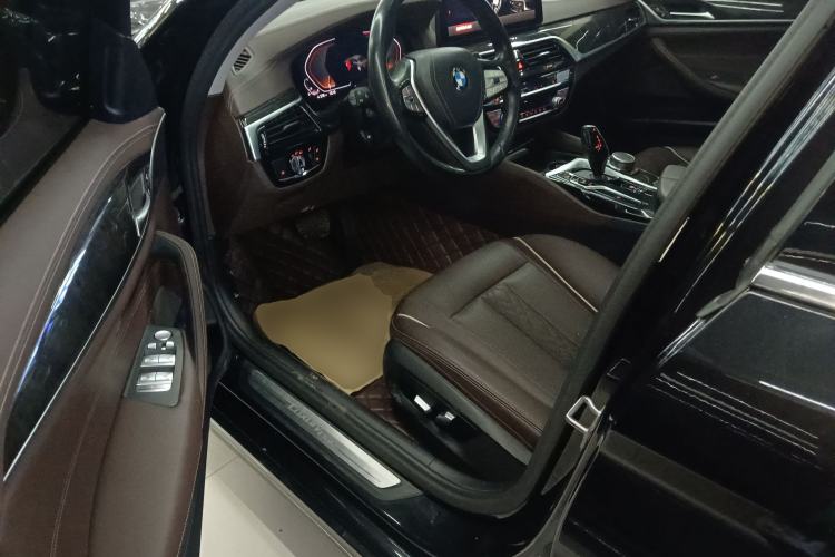 Used BMW 5 Series 2022 Restyled 525Li Luxury Package