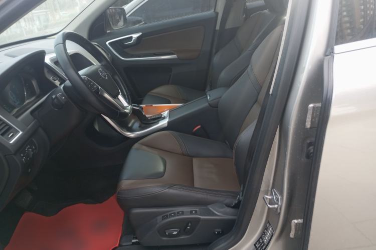 Used Volvo XC60 2015 T5 AWD Zhiyuan Edition

