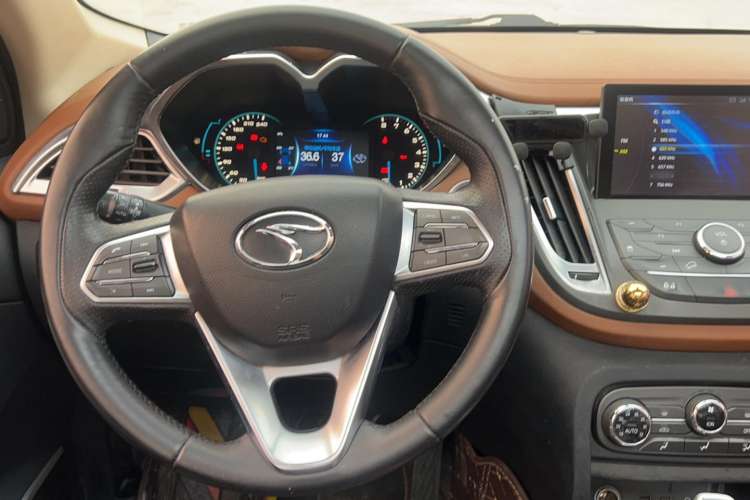 Used Soueast DX7 2015 1.5T Automatic Luxury Model
