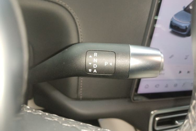 Used Li Auto L8 2024 PRO Model
