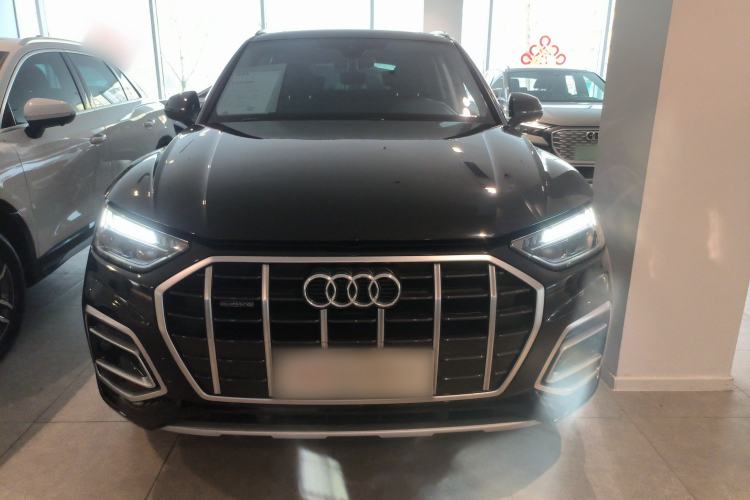 Used Audi Q5L 2022 40T Luxury Elegant Model
