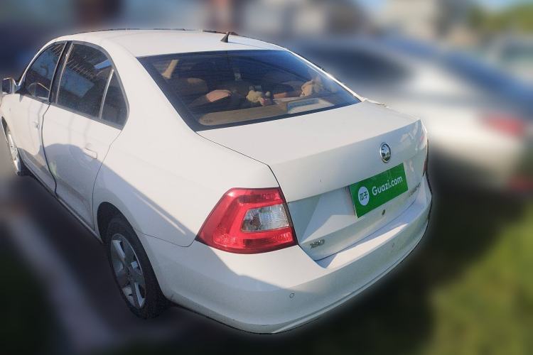 Used Skoda Rapid 2016 1.6L Manual Trend Edition
