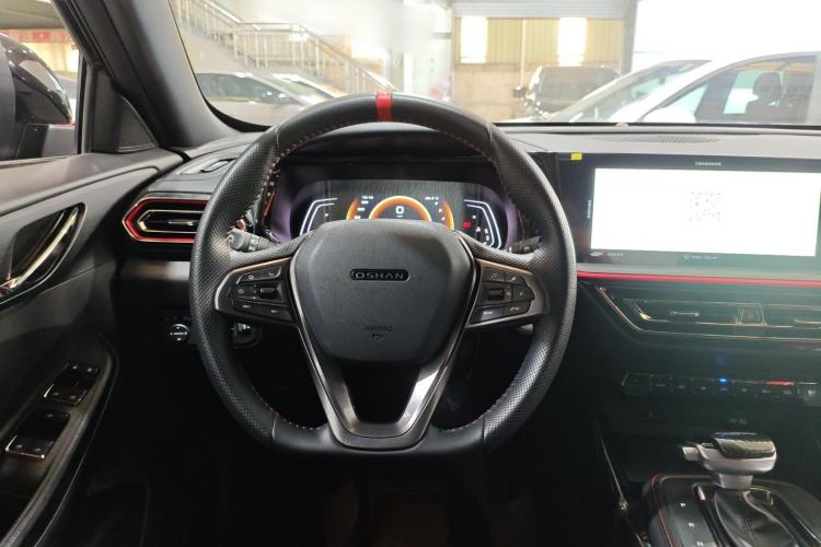 Used Oshan X5 2022 1.5T DCT Tiger Roar Limited Edition
