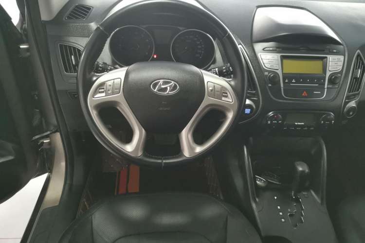 Used Hyundai ix35 2015 2.0L Automatic 2WD Smart Type China IV
