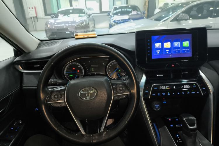 Used Toyota Harrier 2022 Dual-Engine 2.5L CVT Two-Wheel Drive Luxury Edition