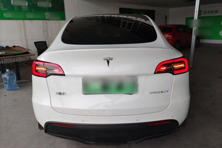 Used Tesla Model Y 2023 Rear-Wheel-Drive Version
