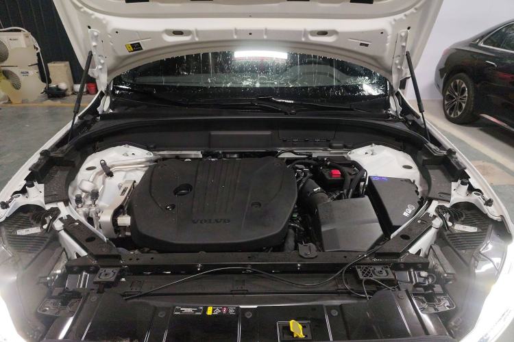 Used Volvo XC60 2025 B5 Four-Wheel Drive Smart & Advanced Luxury Edition
