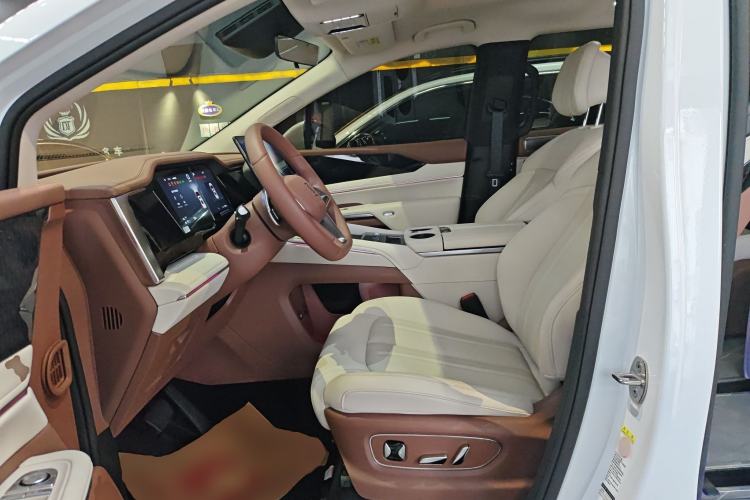 Used BYD Xia 2025 DM-i 1.5T 180km Beyond Edition
