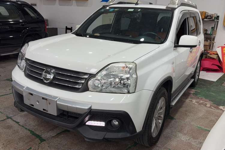 Used Dongfeng Fengdu MX6 2015 2.0L CVT Two-Wheel Drive Excellence Edition

