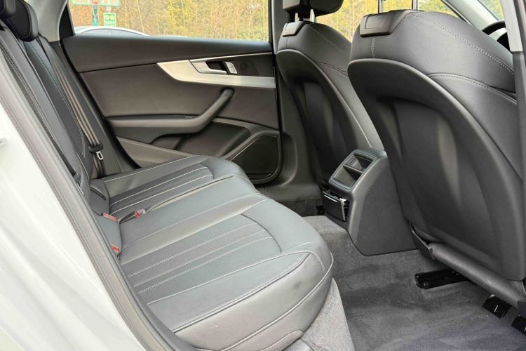 Used Audi A4L 2024 40 TFSI Fashion Dynamic Model