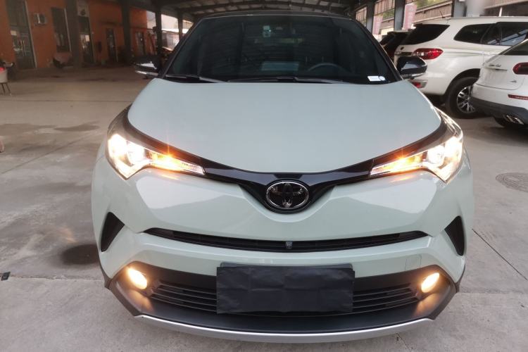 Used Toyota IZOA 2018 2.0L Yichi Edition China V Standard