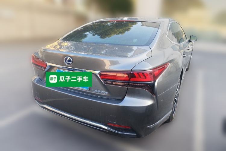 Used Lexus LS 2021 500h Executive Edition

