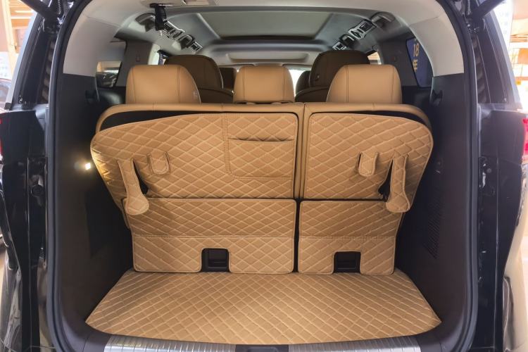 Used Denza D9 2024 DM-i 1050 Luxury Model