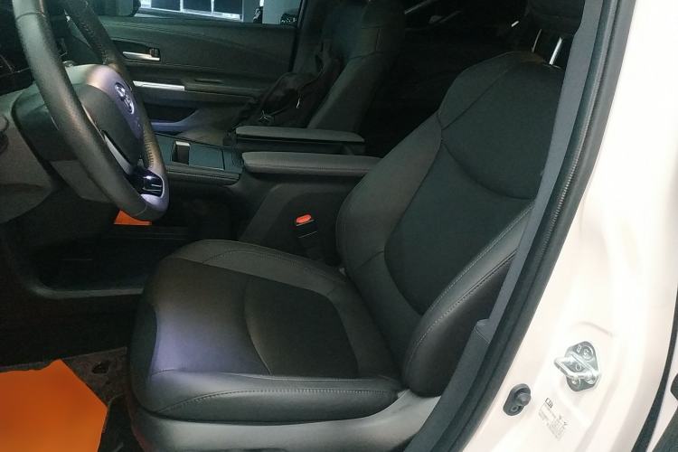 Used Toyota Sienna 2024 2.5L Hybrid Four-Wheel Drive Prestige Edition