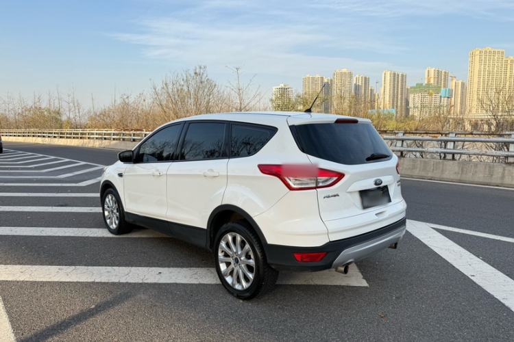Used Ford Kuga 2015 1.5L GTDi Two-Wheel-Drive Comfort Model
