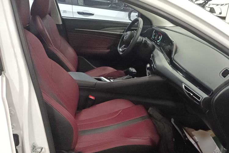 Used Changan Eado 2021 PLUS Blue Whale NE 1.4T GDI DCT Prestige Model
