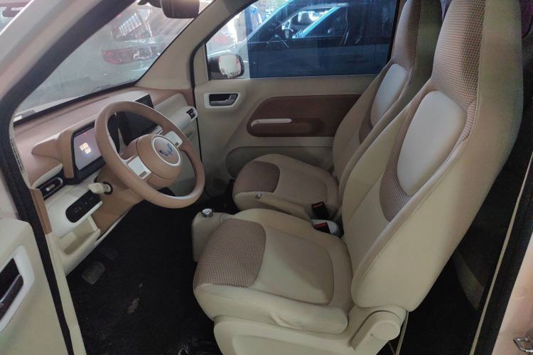 Used Wuling Hongguang MINIEV 2024 3rd Generation 215km Advanced Version
