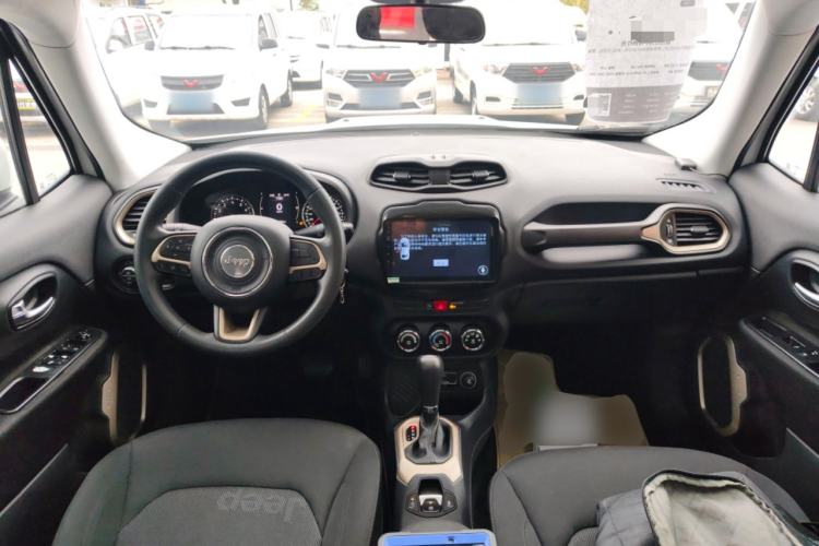 Used  Renegade 2017 180T Automatic High-Energy Version
