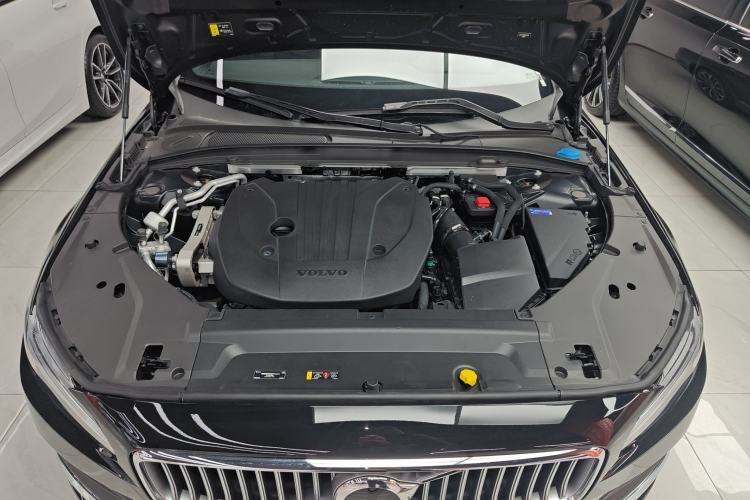 Used Volvo S90 2024 B5 Zhiyi Luxury Edition
