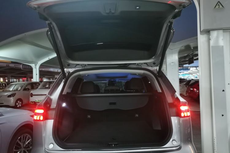 Used Geely Auto Monjaro L 2023 2.0TD High-Power Automatic Two-Wheel Drive Flagship Version
