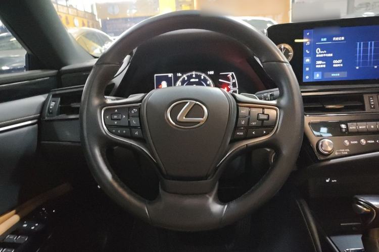 Used Lexus ES 2023 200 Excellence Edition