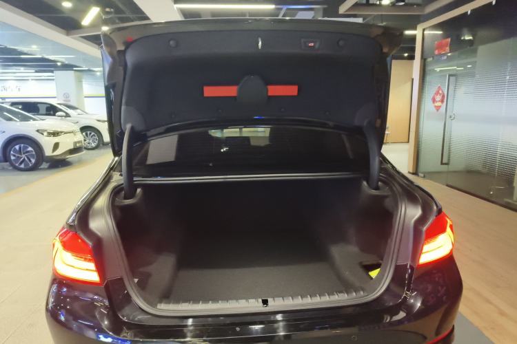 Used BMW 5 Series 2020 525Li Luxury Package