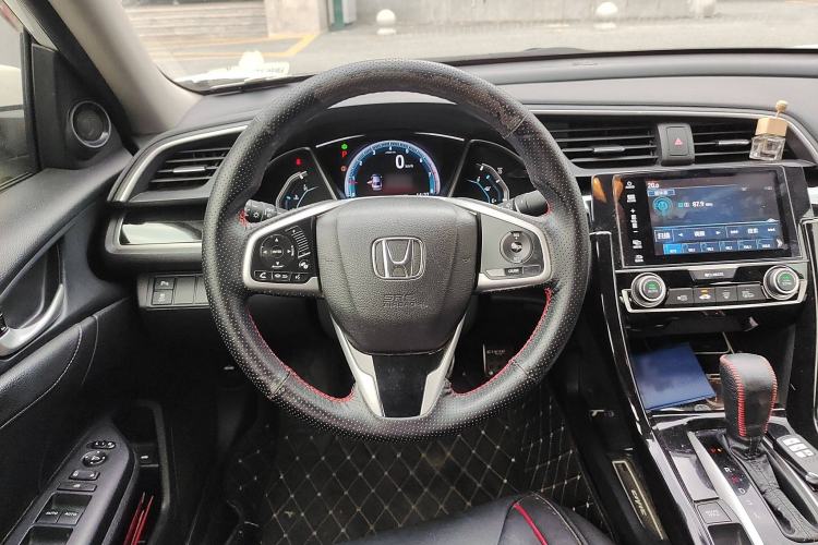 Used Honda Civic 2016 220TURBO CVT Prestige Edition
